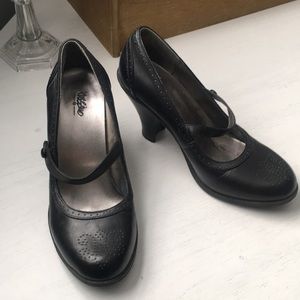 MOSSIMO BLACK MARYJANE HEELS